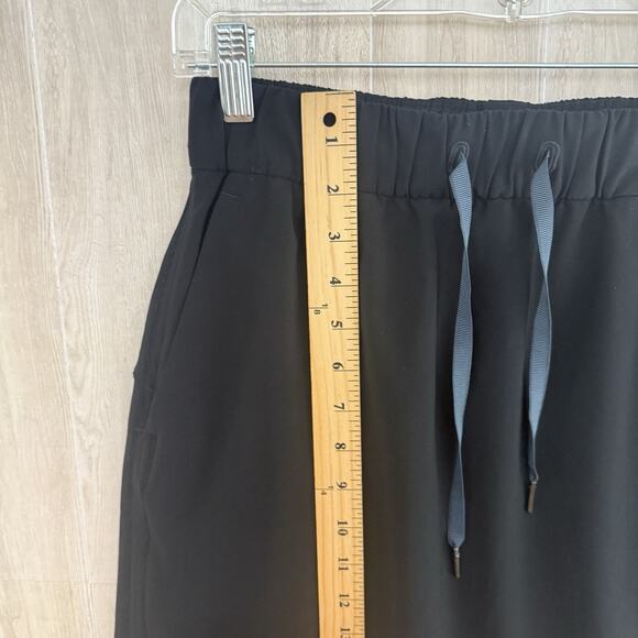 Lululemon On The Fly Pull On Skirt Size 6 Pockets Black Woven Elastic Waist - Picture 8 of 13